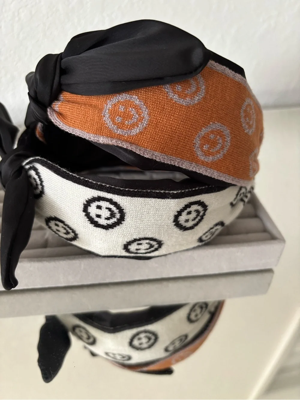 🖤😊 2 Smiley Face Bow Knot Headbands Set Trendy Cute Coquette NWT ✨